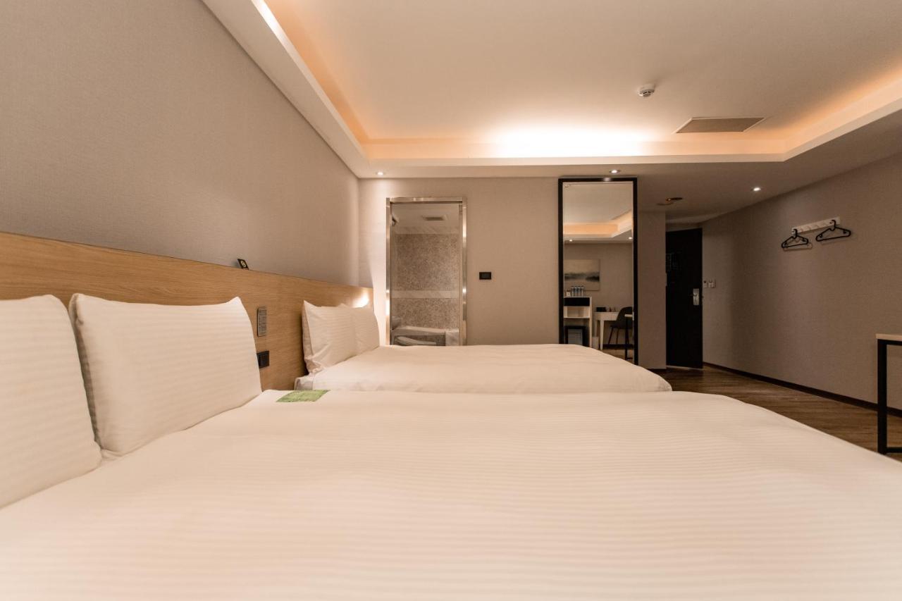 Hub Hotel Tucheng Exterior foto